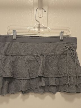 American Eagle Gray Tiered Ruffle Skirt with Drawstring Bow Accent Size S/M